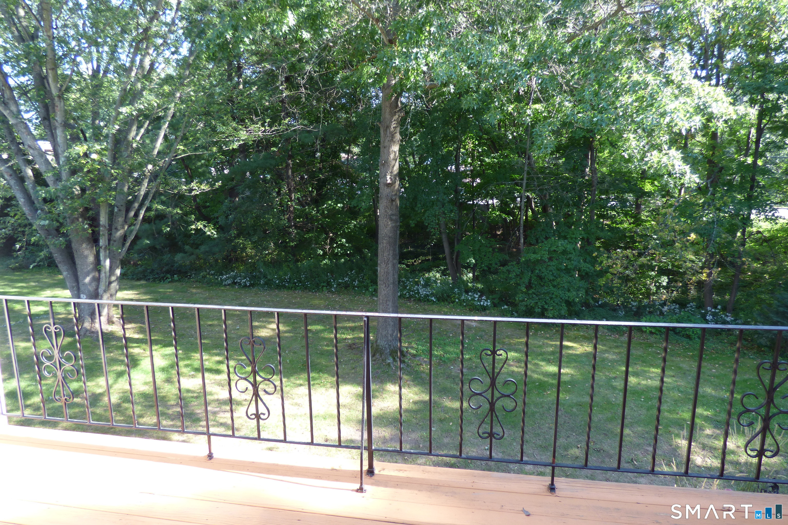 35 Mountain Laurel Court Cromwell CT 06416