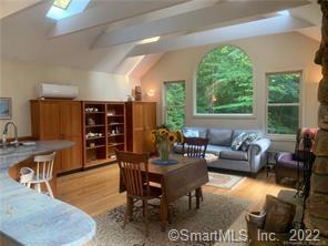 1576 Durham Road Guilford CT 06437