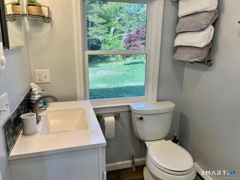 414 Pequot Avenue Groton CT 06355