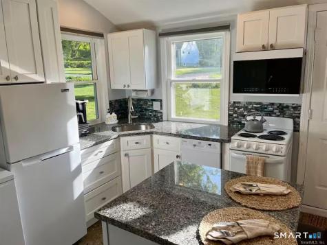 414 Pequot Avenue Groton CT 06355