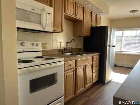 32 Sigwin Circle Wallingford CT 06492