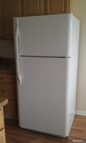 32 Sigwin Circle Wallingford CT 06492