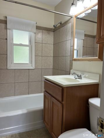 32 Sigwin Circle Wallingford CT 06492