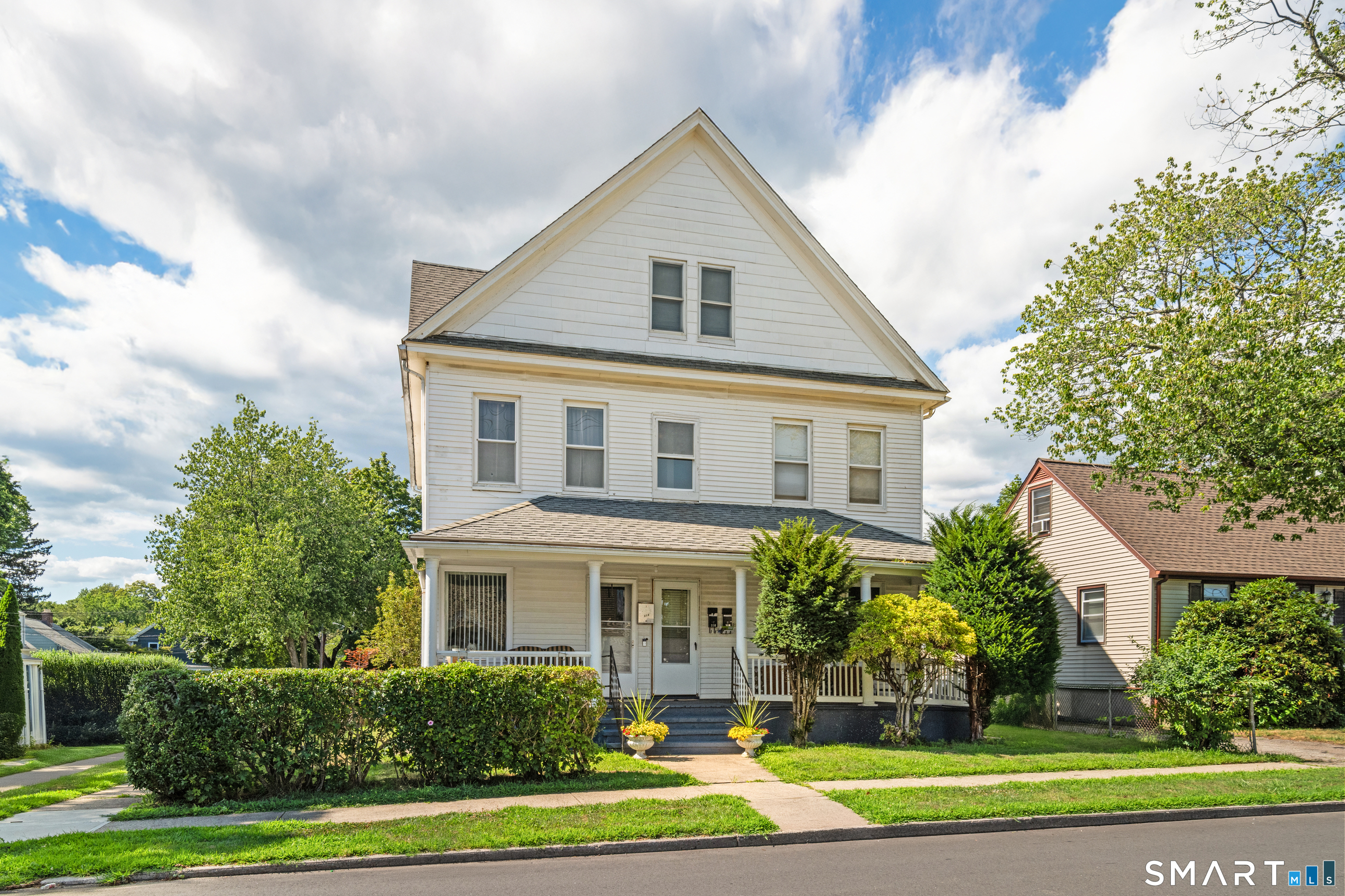 318 Suburban Avenue Fairfield CT 06825