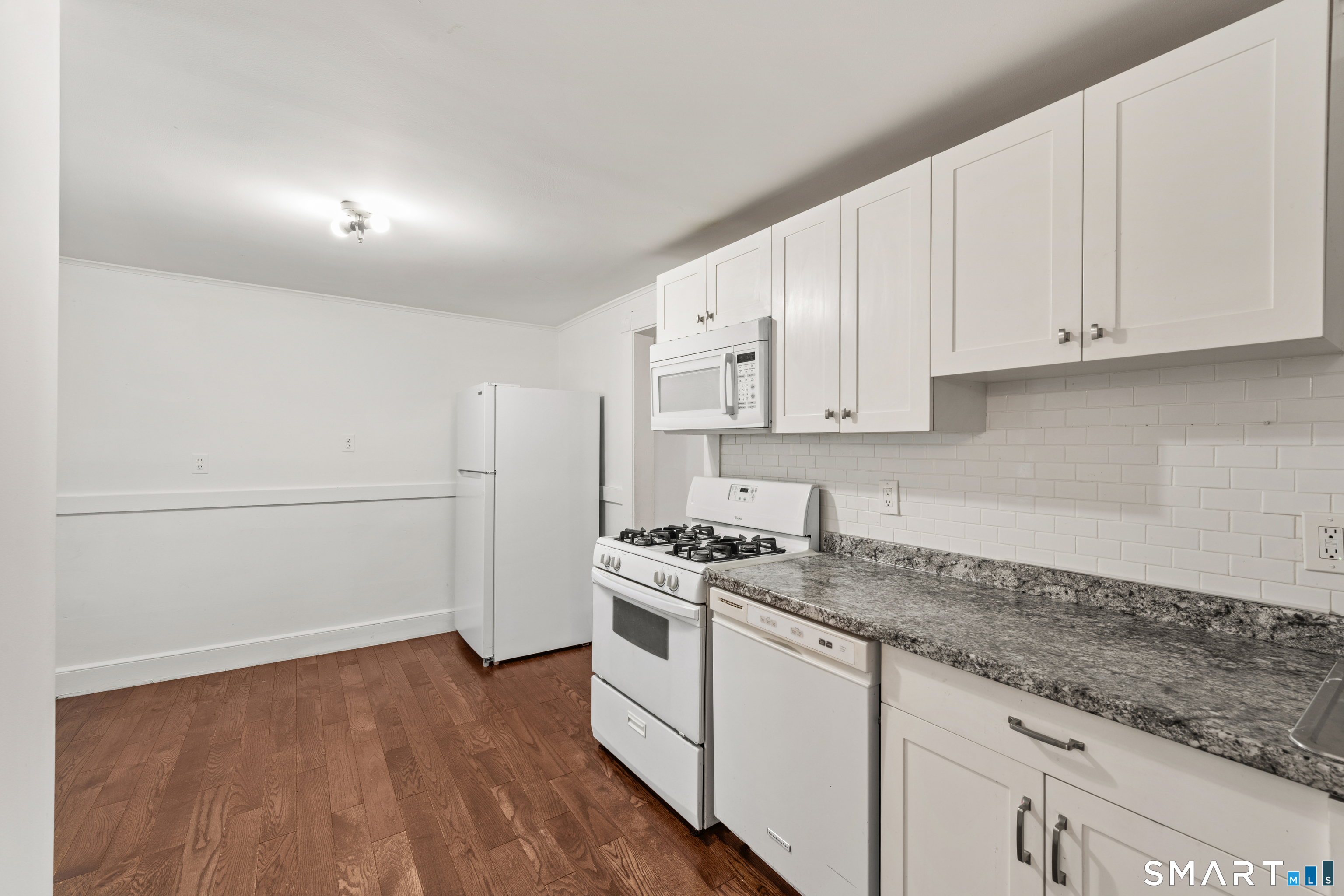 318 Suburban Avenue Fairfield CT 06825