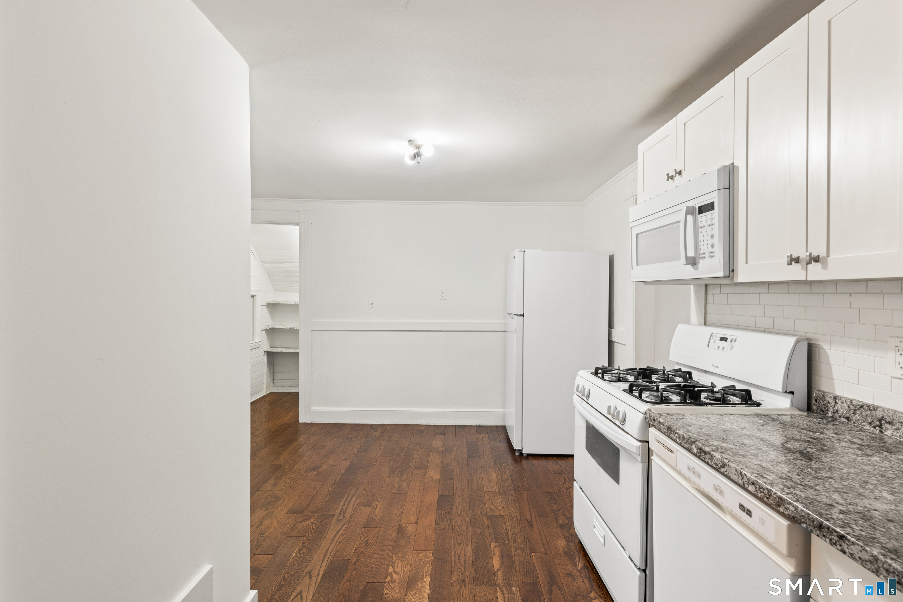 318 Suburban Avenue Fairfield CT 06825