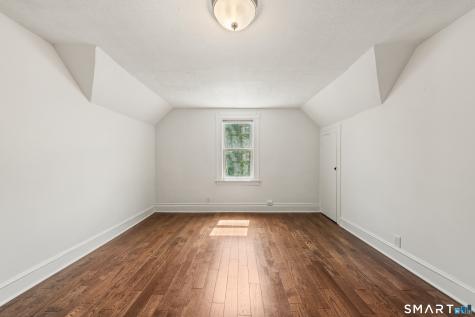 318 Suburban Avenue Fairfield CT 06825
