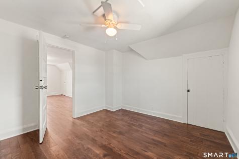 318 Suburban Avenue Fairfield CT 06825