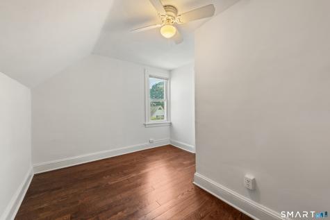318 Suburban Avenue Fairfield CT 06825