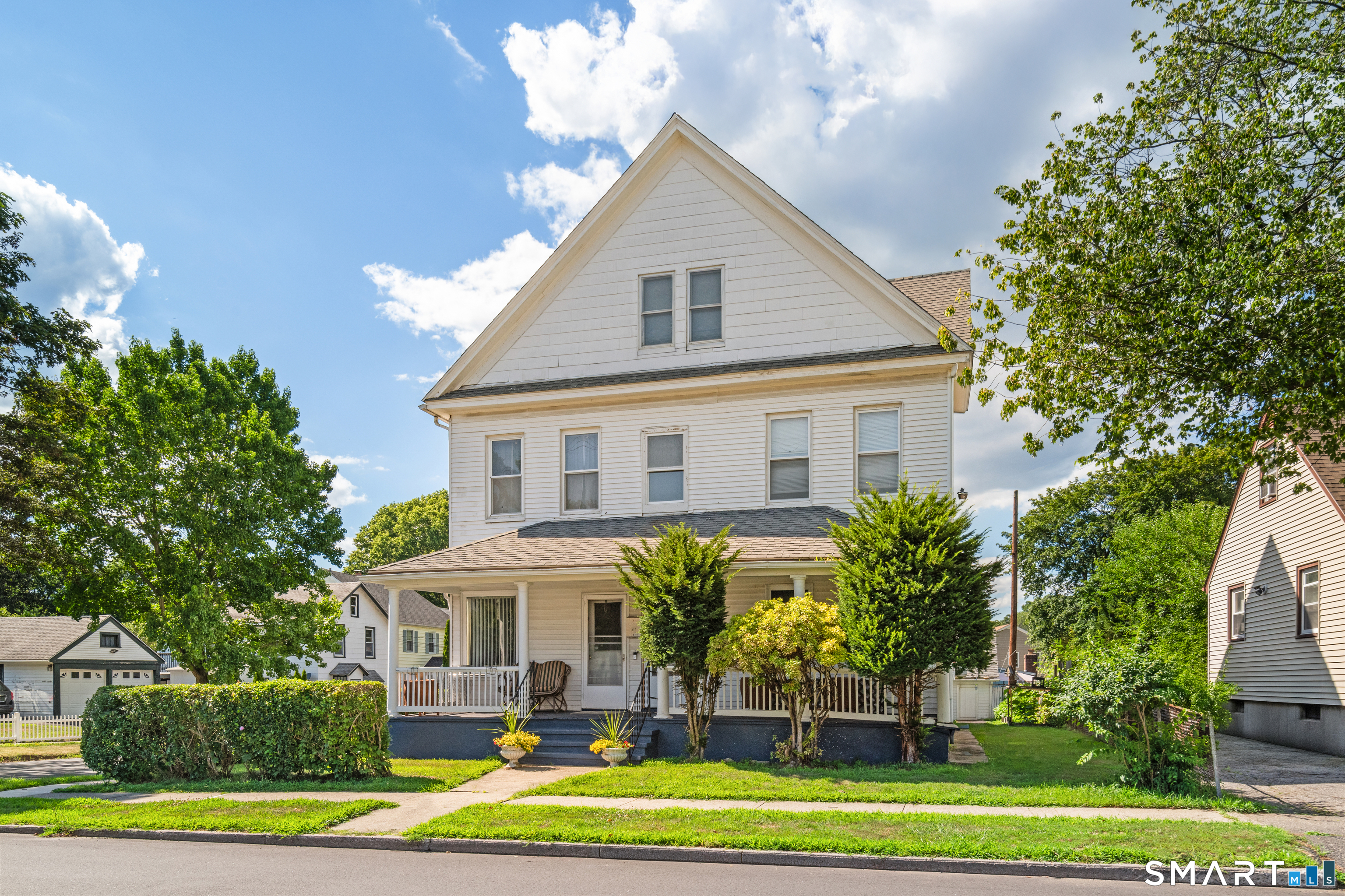 318 Suburban Avenue Fairfield CT 06825