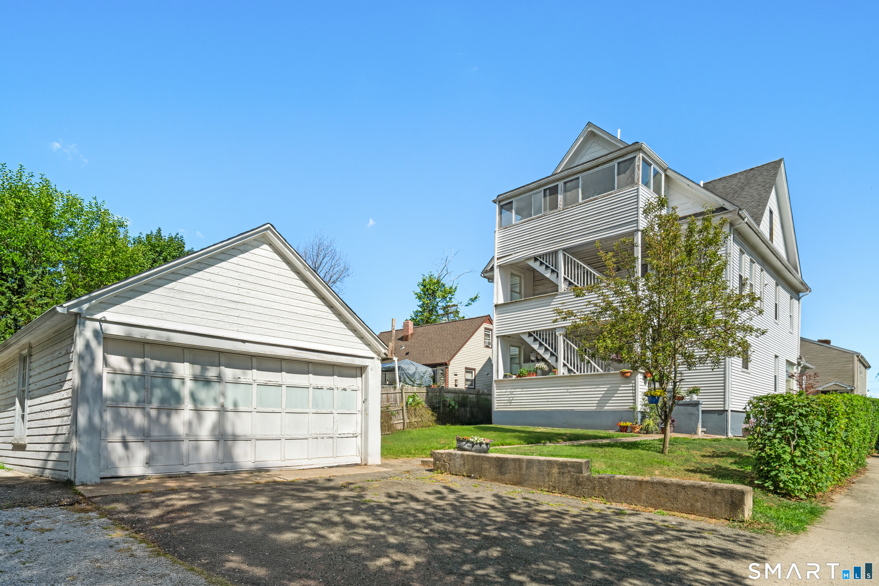 318 Suburban Avenue Fairfield CT 06825