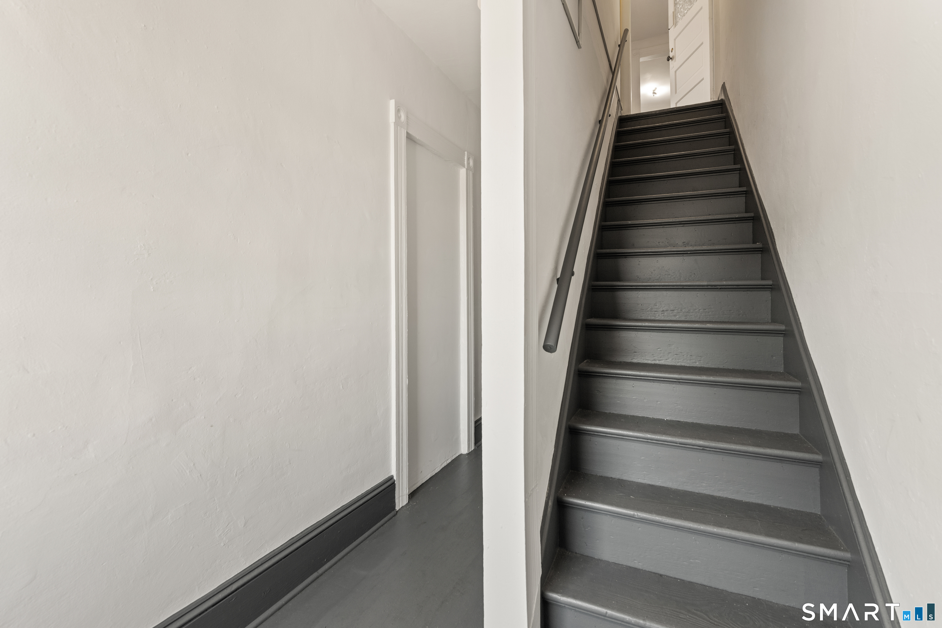 318 Suburban Avenue Fairfield CT 06825