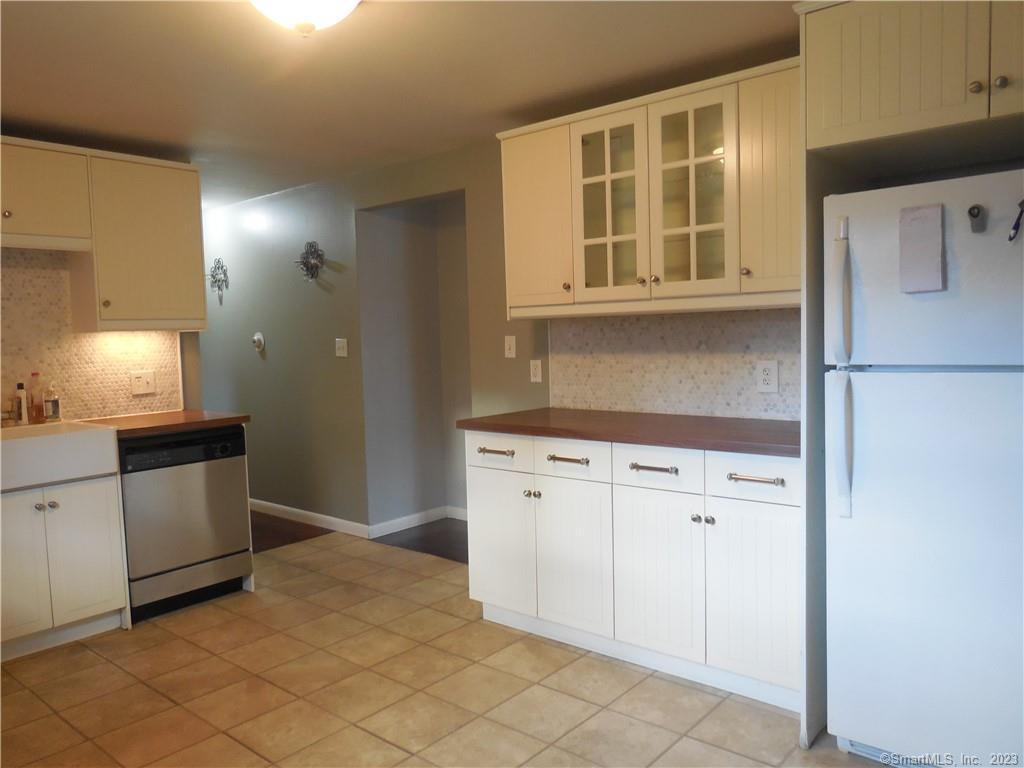 215 Fowler Avenue Middletown CT 06457