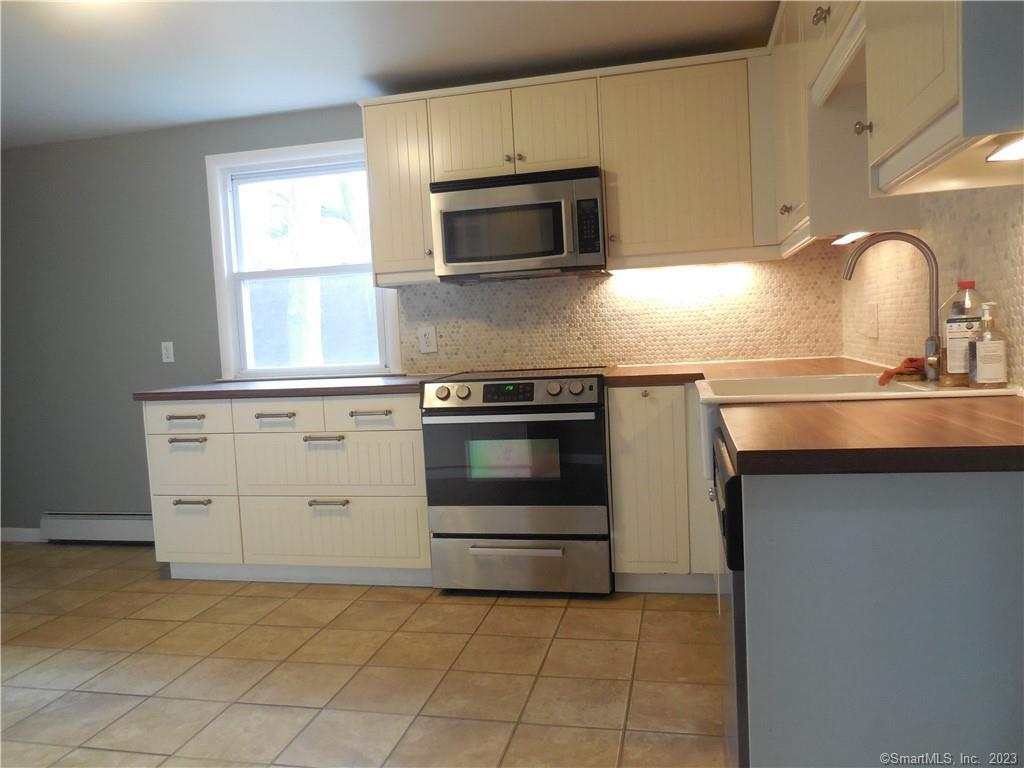 215 Fowler Avenue Middletown CT 06457