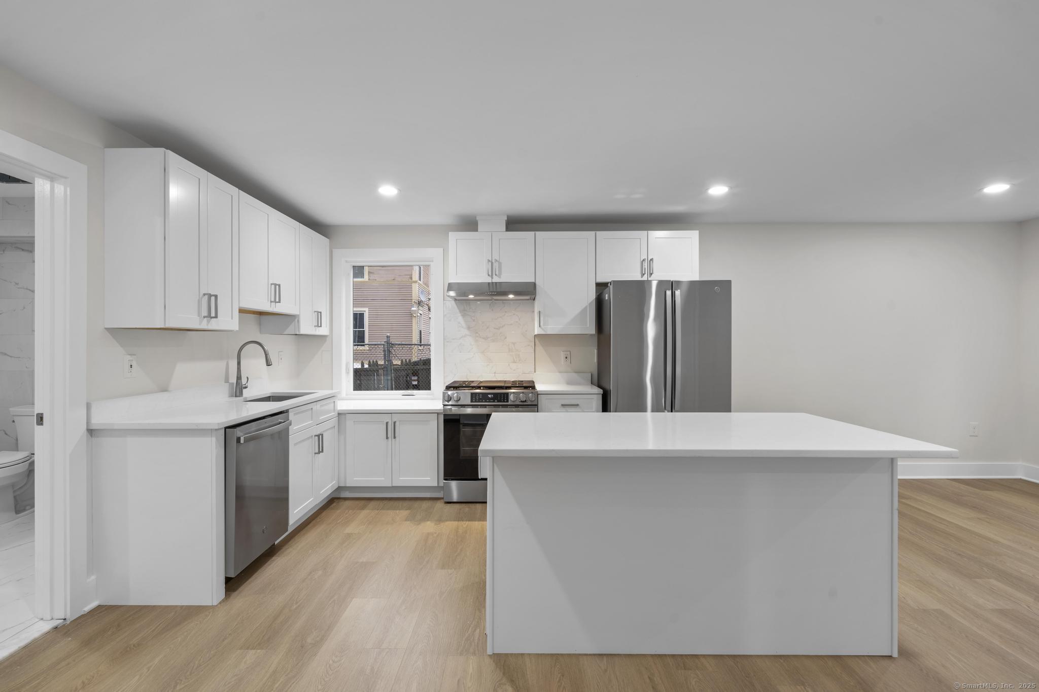 1546 Chapel Street New Haven CT 06511
