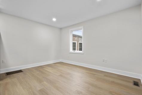 1546 Chapel Street New Haven CT 06511