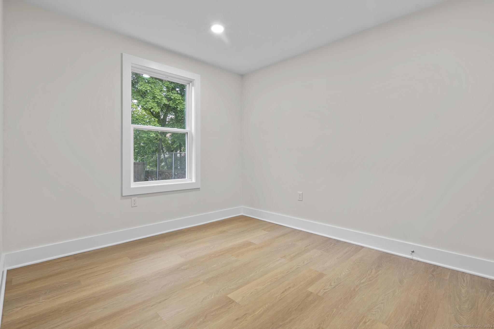 1546 Chapel Street New Haven CT 06511