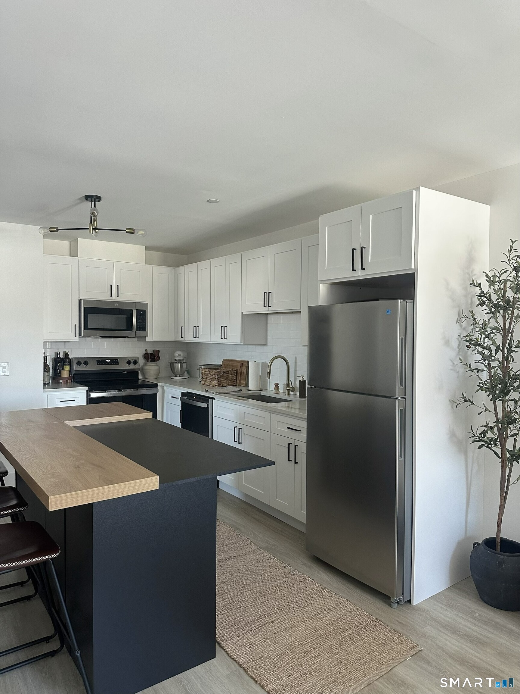 211 Ferry Boulevard Stratford CT 06615