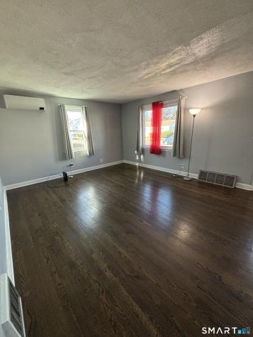 136 Ohio Avenue Bridgeport CT 06610