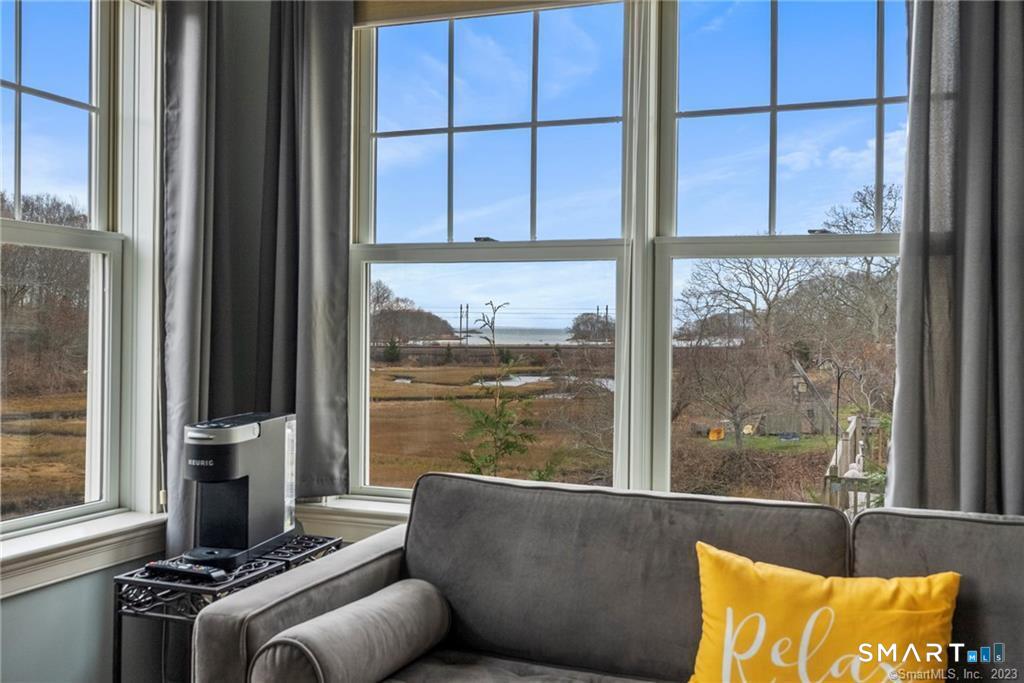 33 Marshfield Road East Lyme CT 06357
