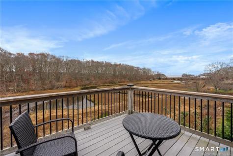 33 Marshfield Road East Lyme CT 06357