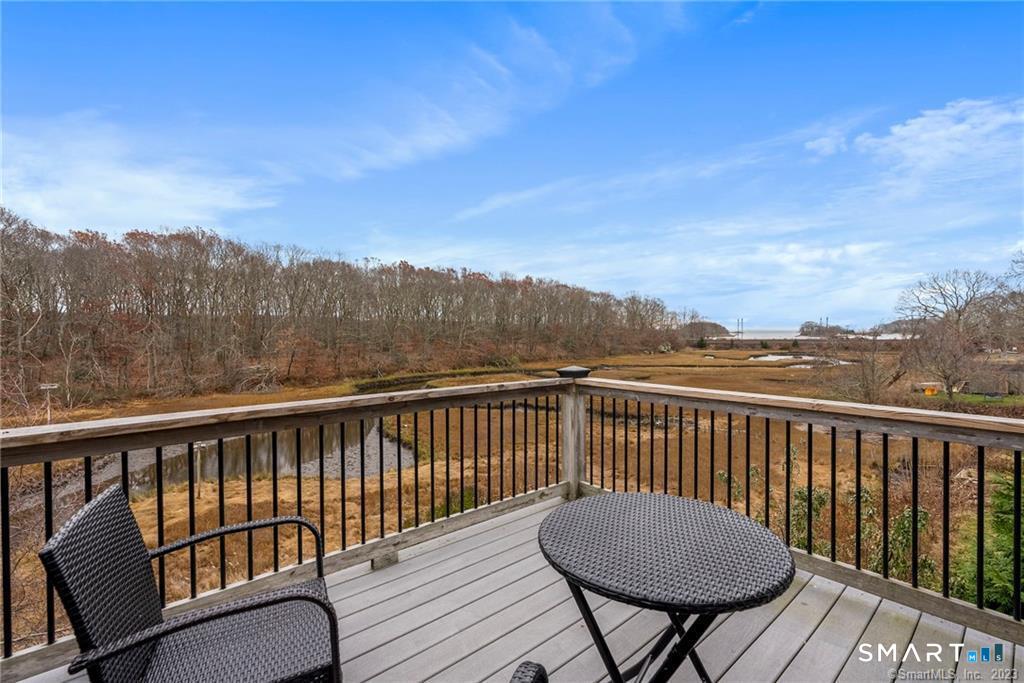 33 Marshfield Road East Lyme CT 06357