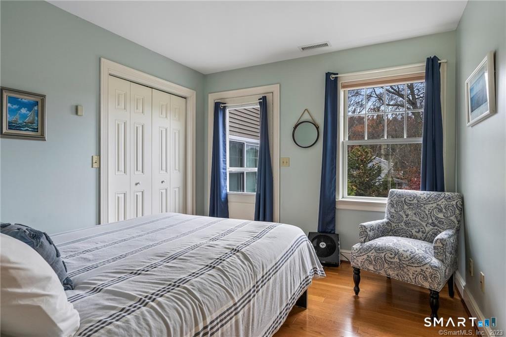 33 Marshfield Road East Lyme CT 06357