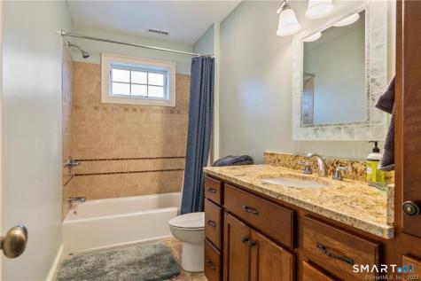 33 Marshfield Road East Lyme CT 06357