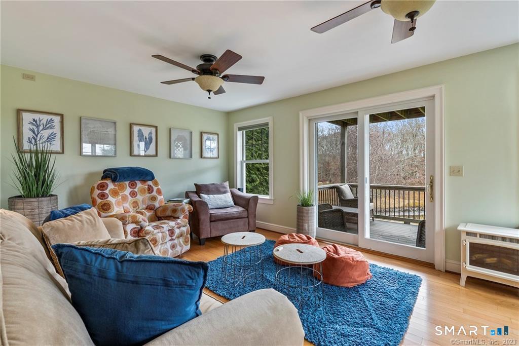 33 Marshfield Road East Lyme CT 06357