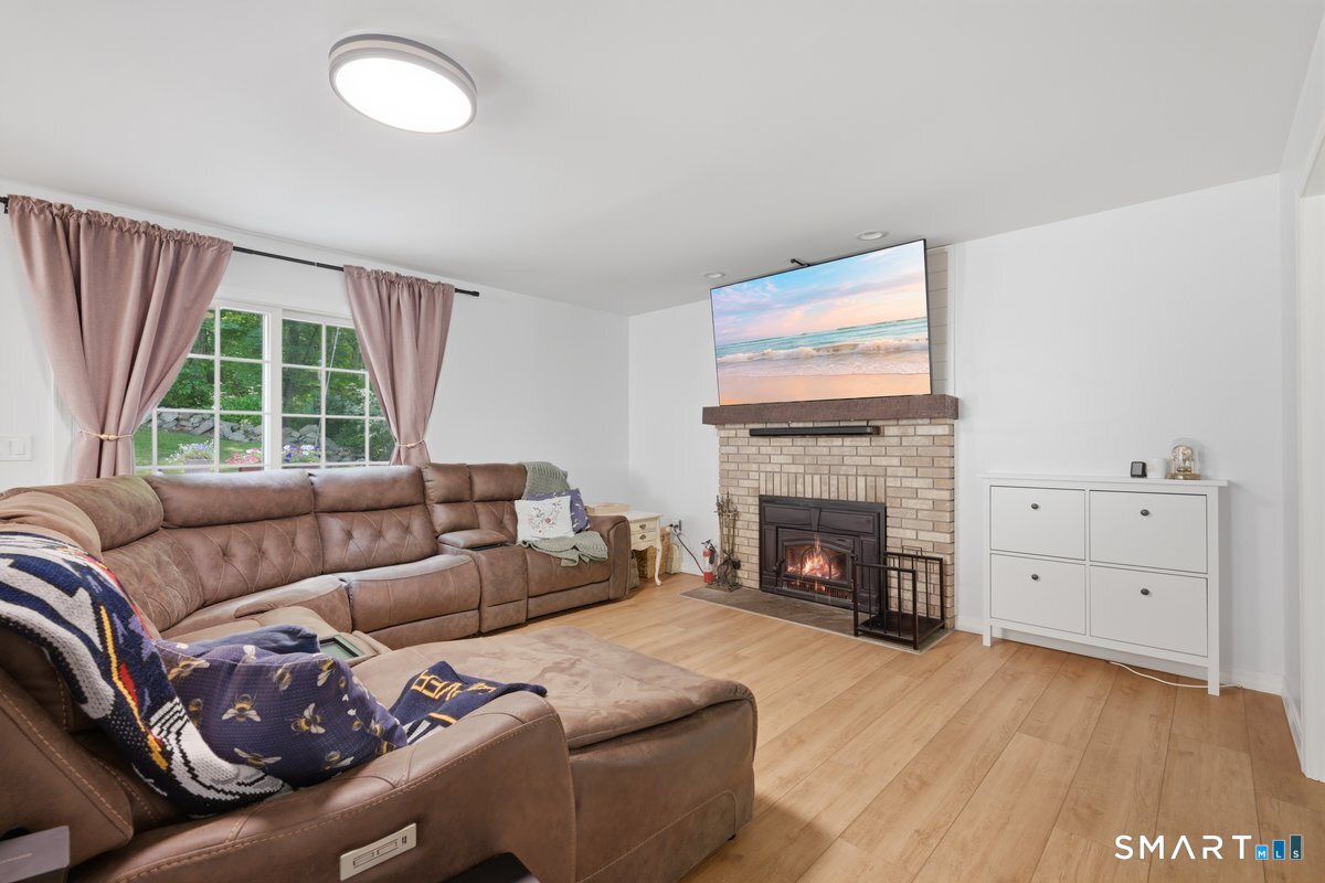 8 Bittersweet Drive Ledyard CT 06335