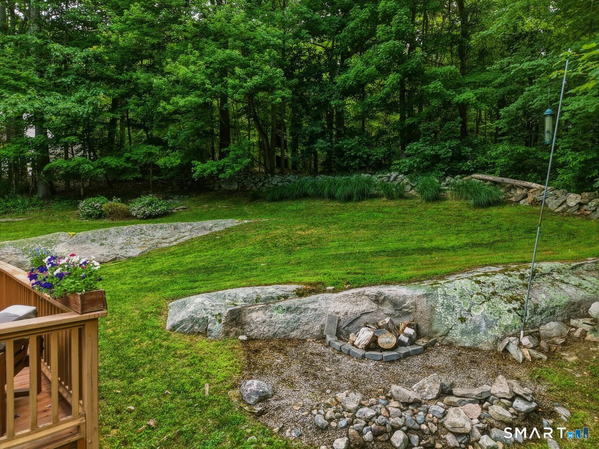 8 Bittersweet Drive Ledyard CT 06335