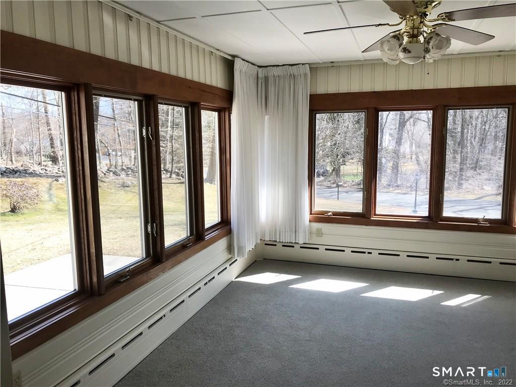 17 Pond Lane Trumbull CT 06611