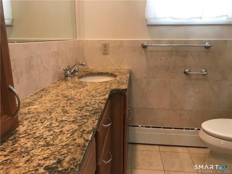 17 Pond Lane Trumbull CT 06611