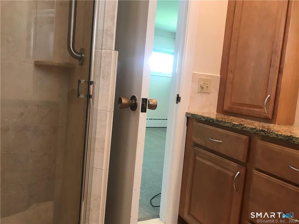 17 Pond Lane Trumbull CT 06611