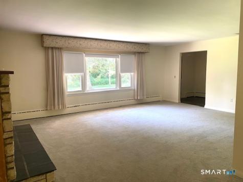 17 Pond Lane Trumbull CT 06611