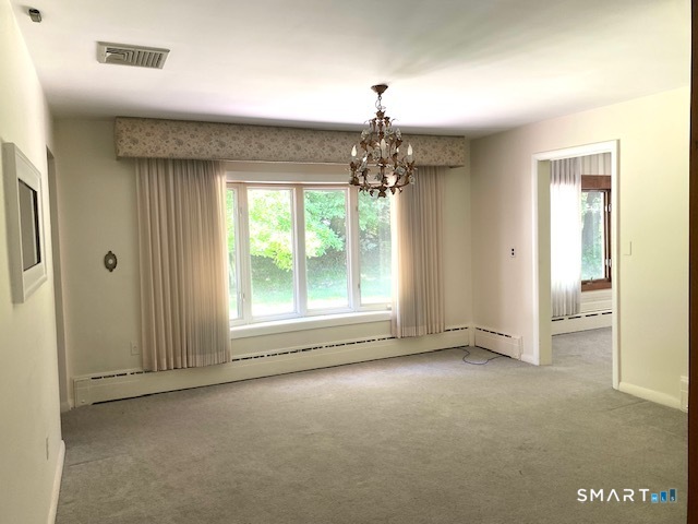 17 Pond Lane Trumbull CT 06611