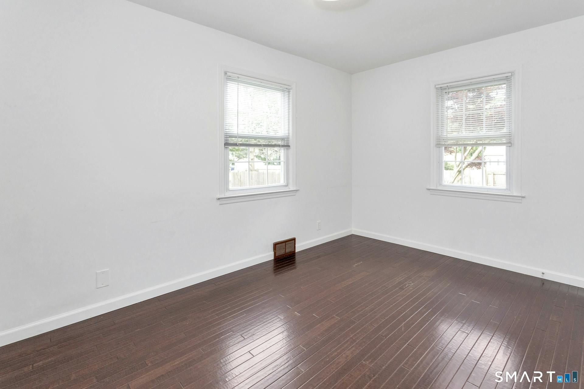 124 Minturn Place Bridgeport CT 06606