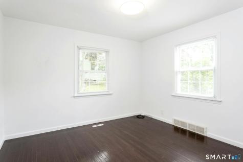 124 Minturn Place Bridgeport CT 06606