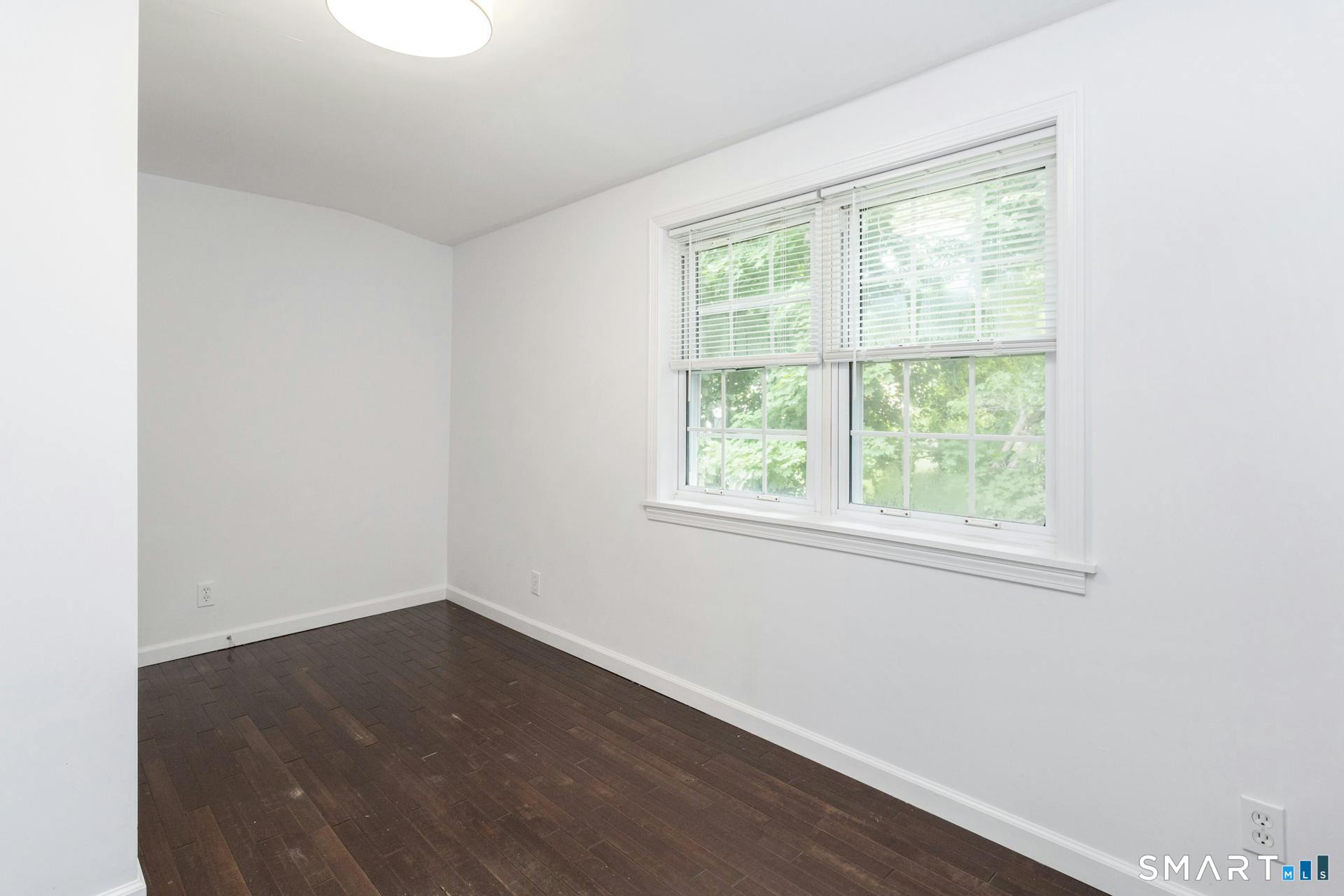 124 Minturn Place Bridgeport CT 06606