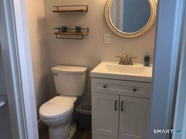 22 Pond Road Old Lyme CT 06371
