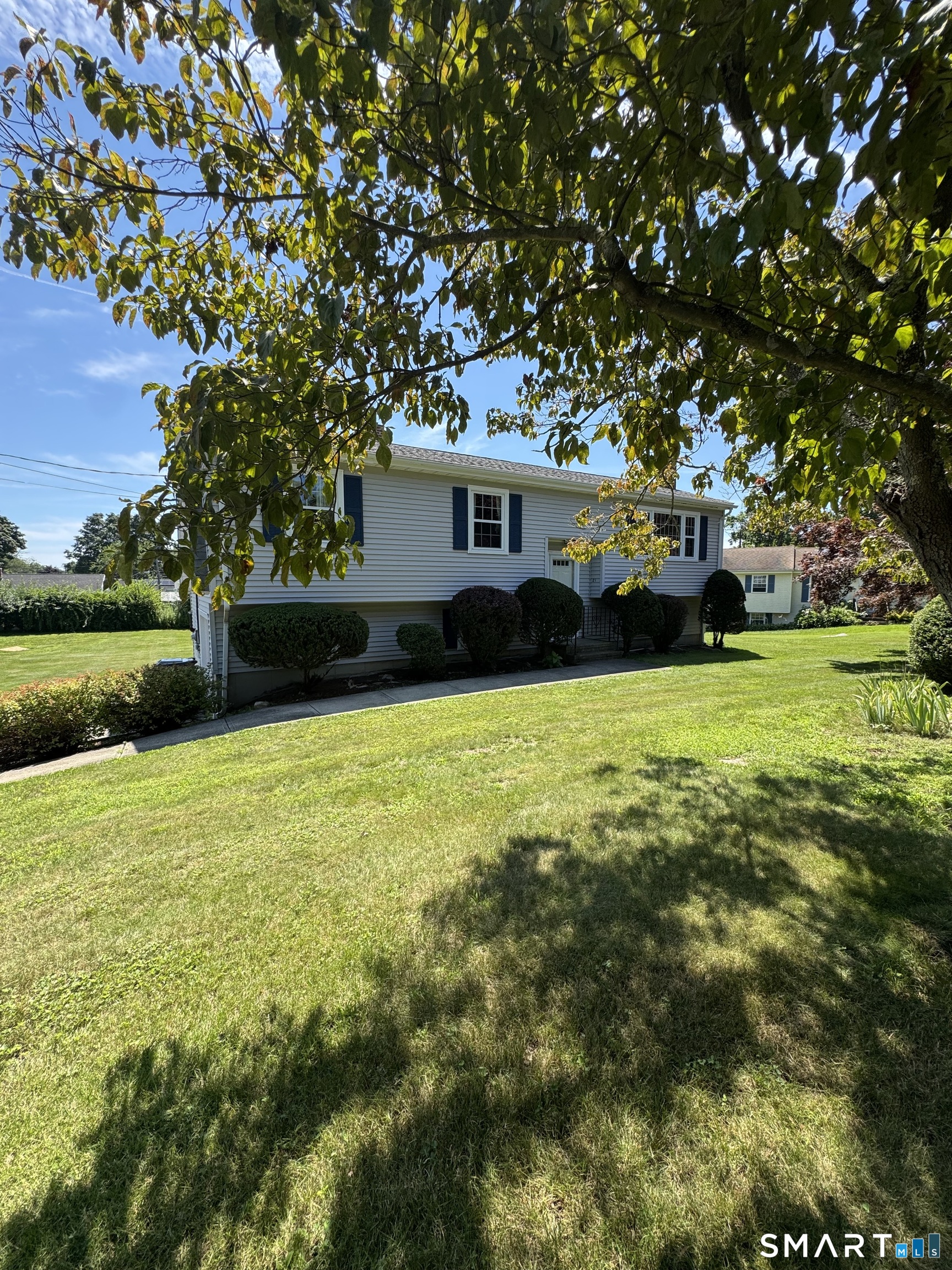 21 Weir Street Branford CT 06405