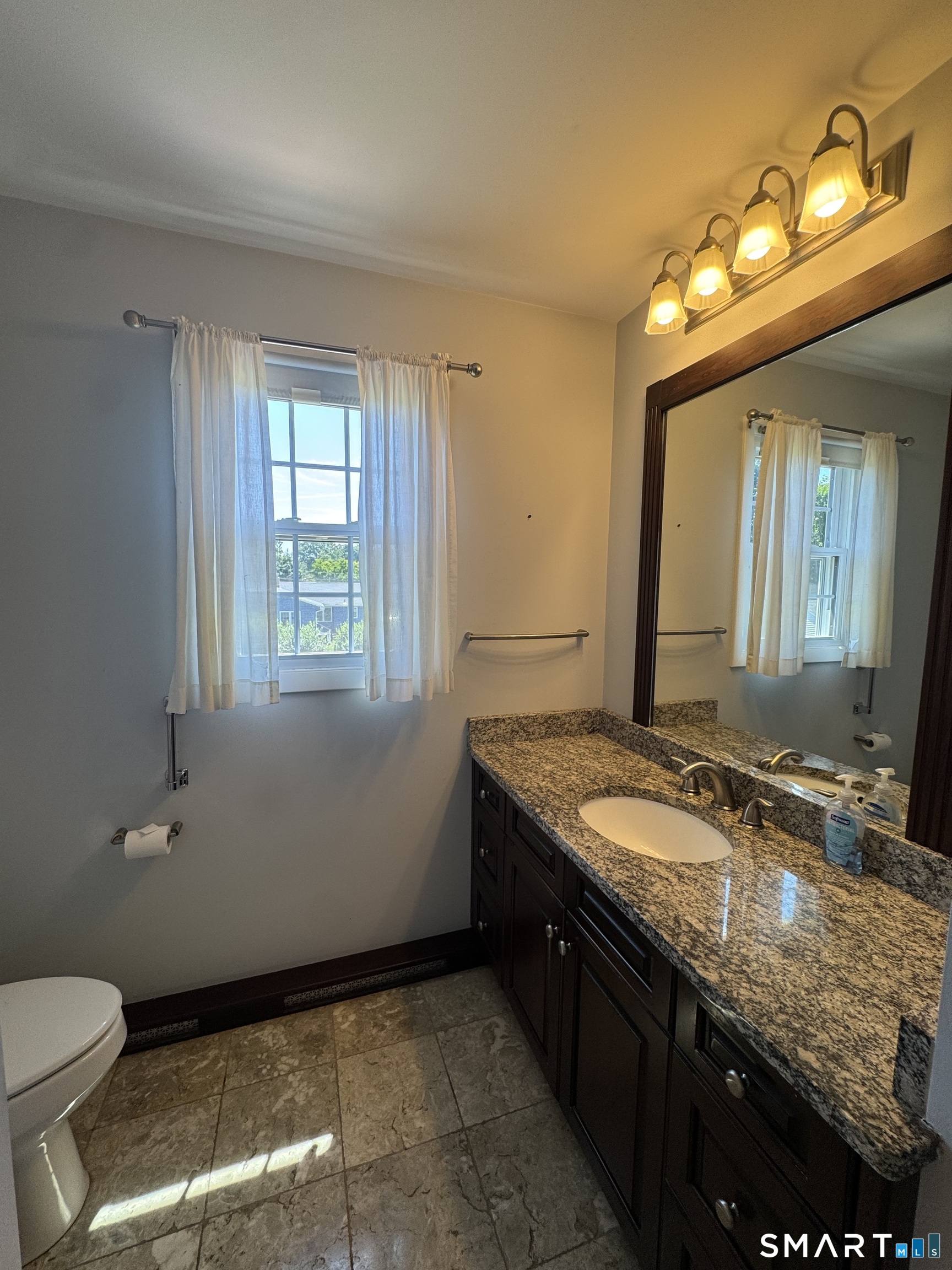 21 Weir Street Branford CT 06405