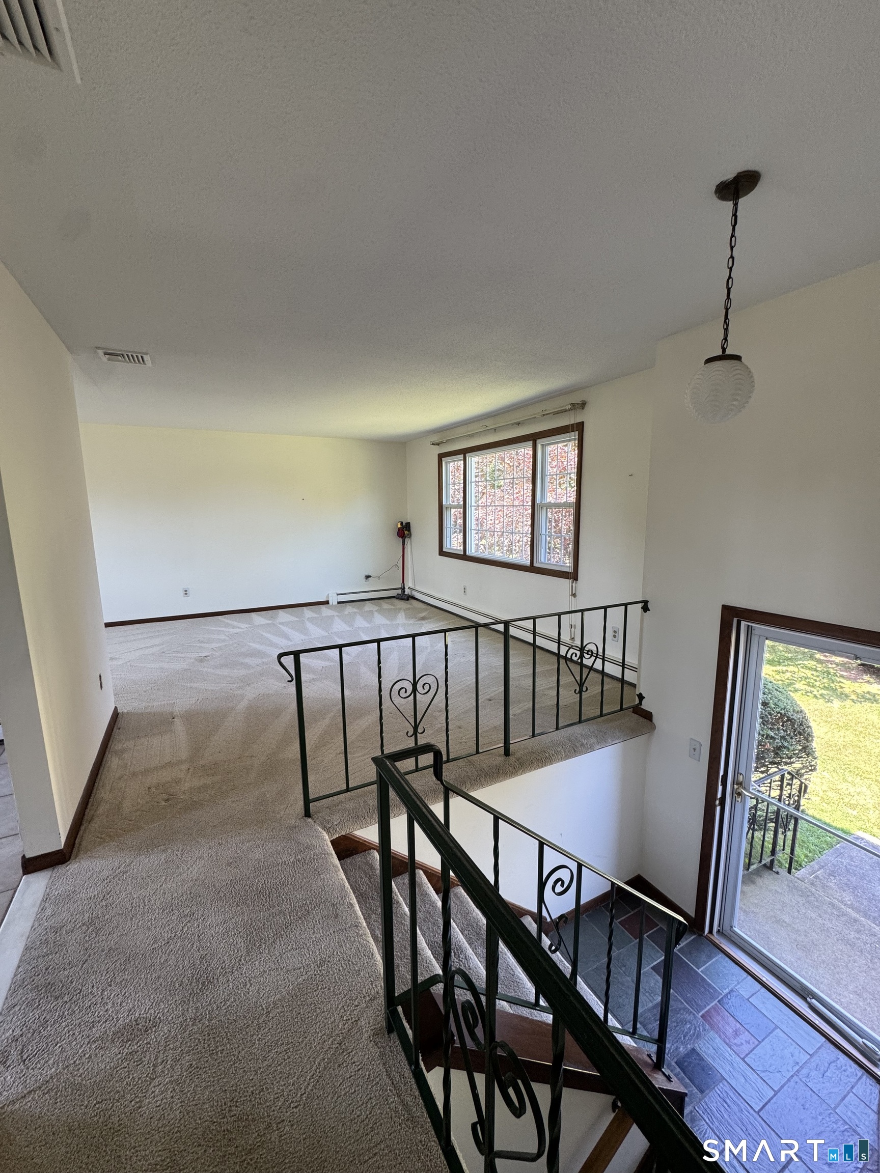 21 Weir Street Branford CT 06405