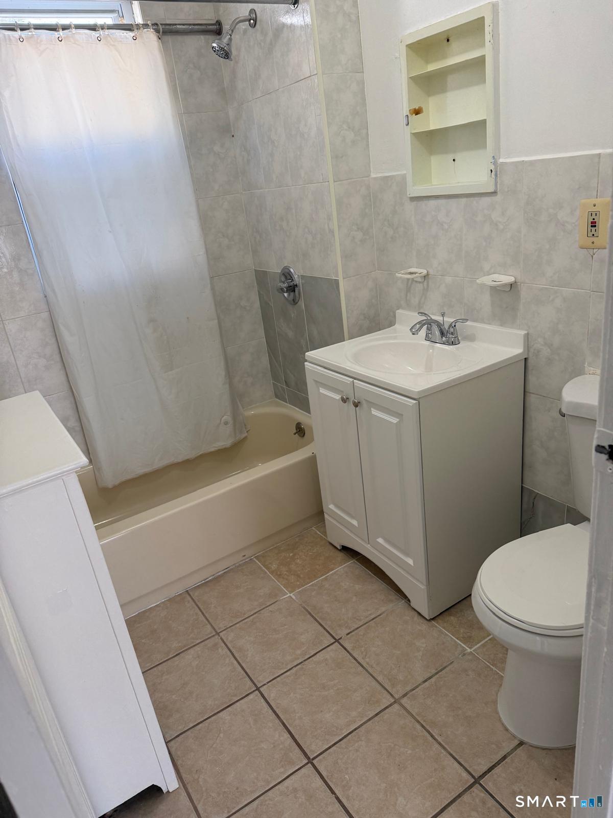 120 Evergreen Avenue Hartford CT 06105