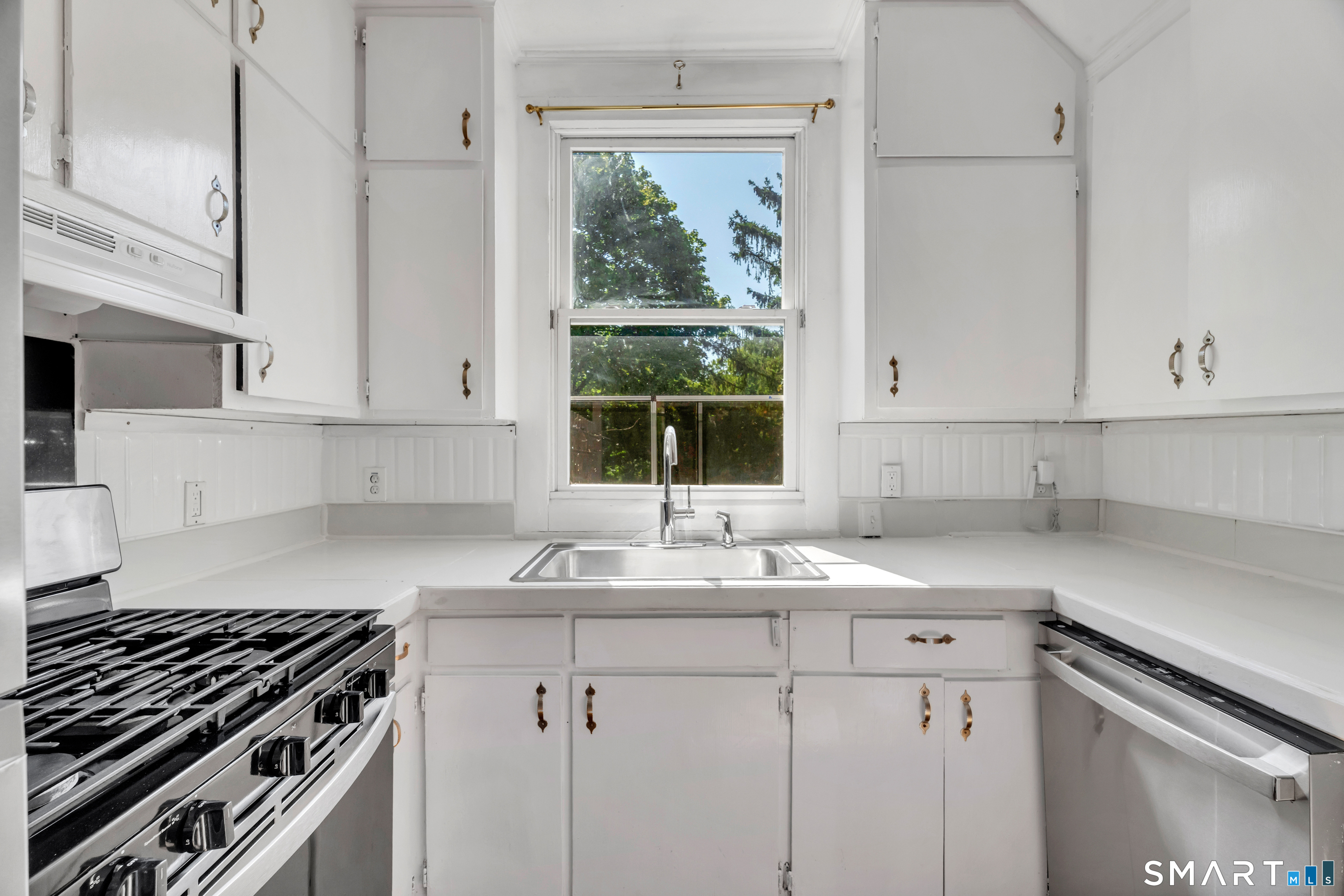 829 Orange Street New Haven CT 06511