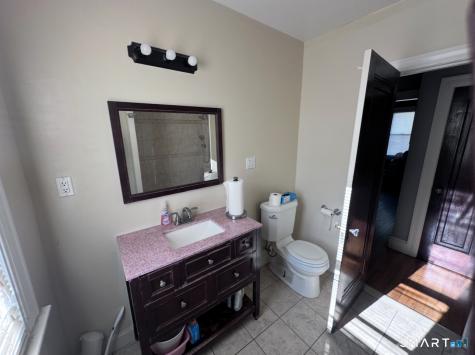 15-17 Fuller Avenue East Hartford CT 06108
