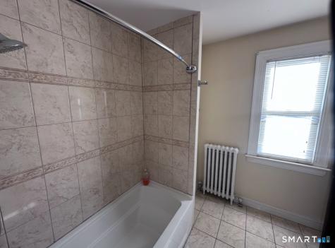 15-17 Fuller Avenue East Hartford CT 06108