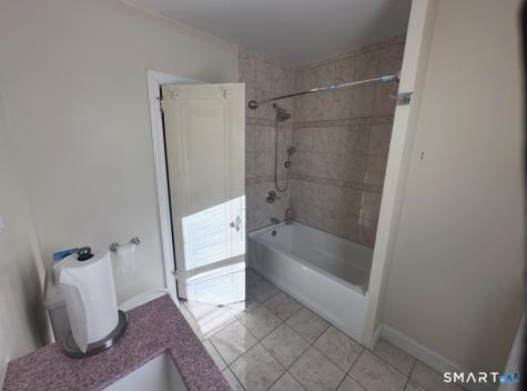 15-17 Fuller Avenue East Hartford CT 06108