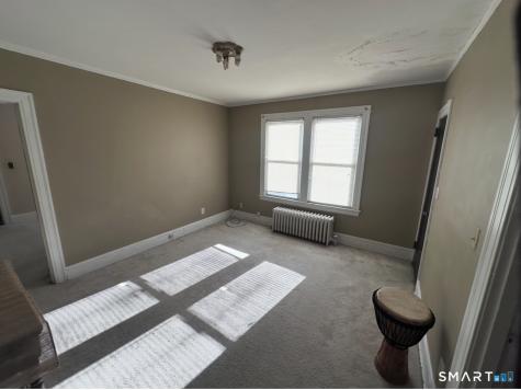 15-17 Fuller Avenue East Hartford CT 06108