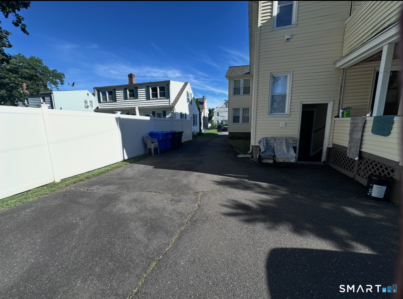 15-17 Fuller Avenue East Hartford CT 06108